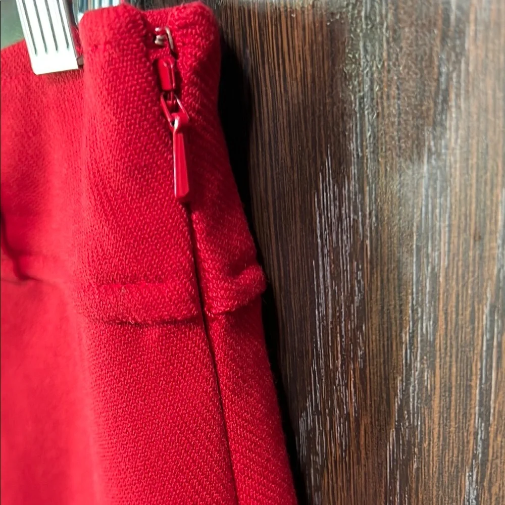 LOFT Outlet Red Skirt with Gold Button Accents, Excellent Condition, Size 4 - Picture 4 of 7